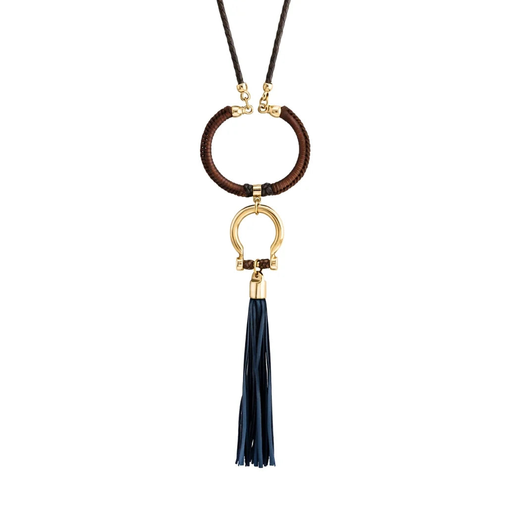Collar de 59cm para mujer con piel de borrego trenzada redonda en 4 hilos, aro con piel tejida y dije de herradura en baño de oro de 22K con borla de piel natural de borrego - Joyería y bisutería fina