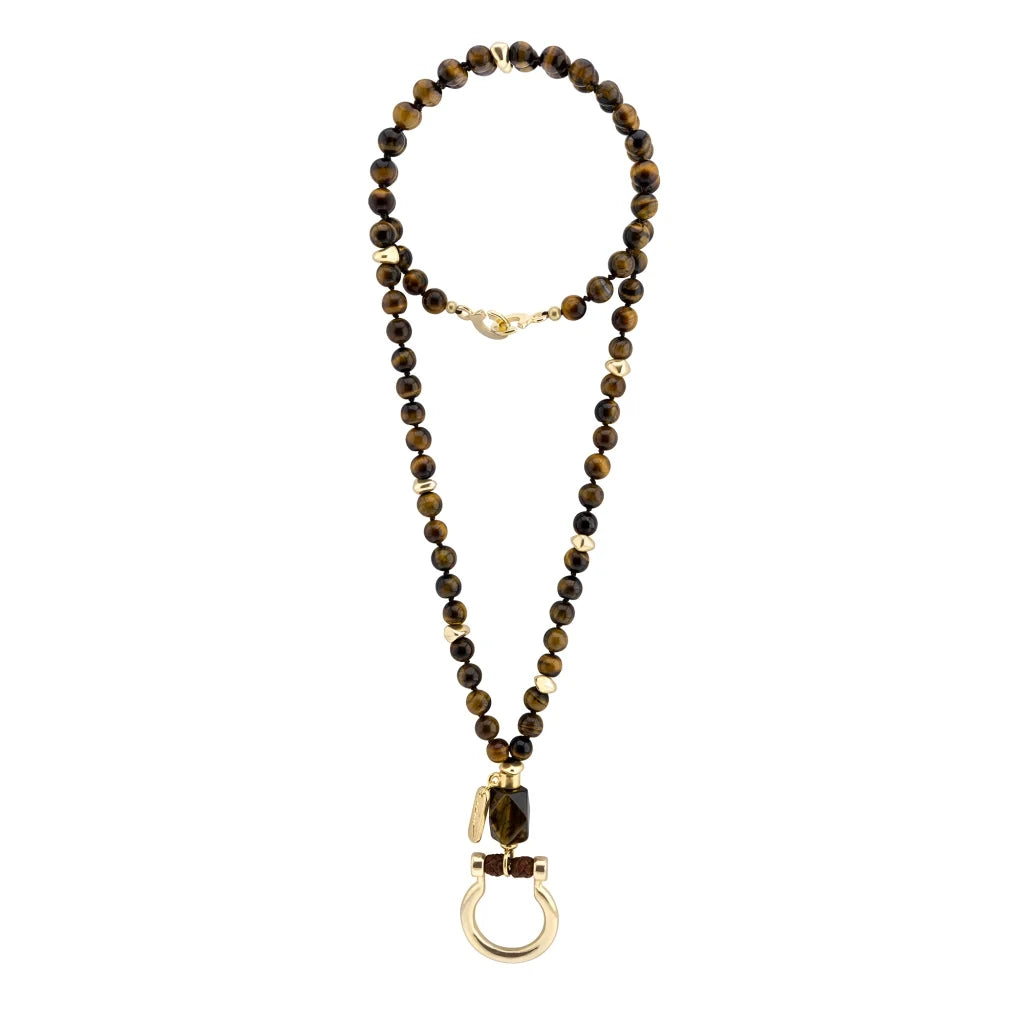 Collar de 44cm con piedras 8mm, dije e piedra, con herradura y semillas en baño de oro de 22K - Joyería y bisutería fina
