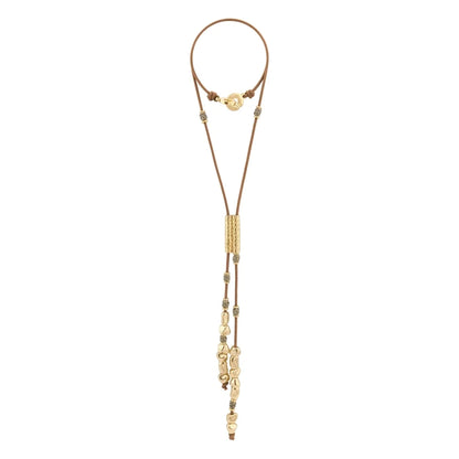 Collar corbatín de 80cm con cordón de piel natural española. con piezas en baño de 22K y nudos franceses en piel natural de borrego - Joyería y bisutería fina