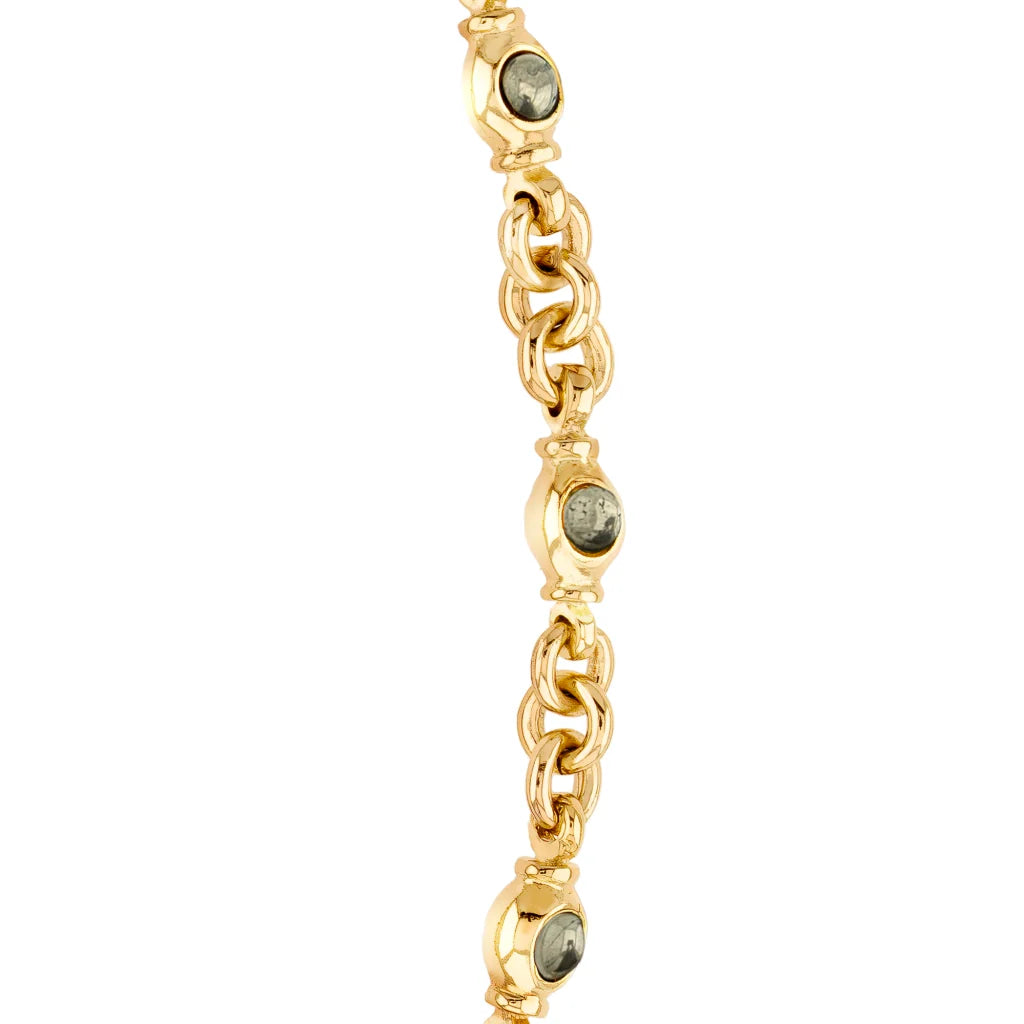 Collar choker con eslabones y broche omega en baño de oro de 22K y piedras facetadas de 5mm - Joyería y bisutería fina
