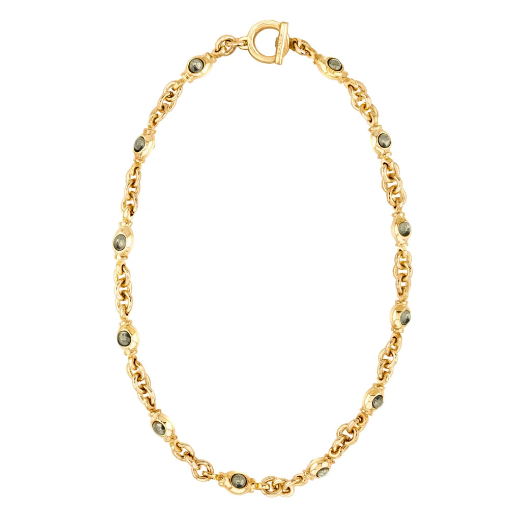 Collar choker con eslabones y broche omega en baño de oro de 22K y piedras facetadas de 5mm - Joyería y bisutería fina