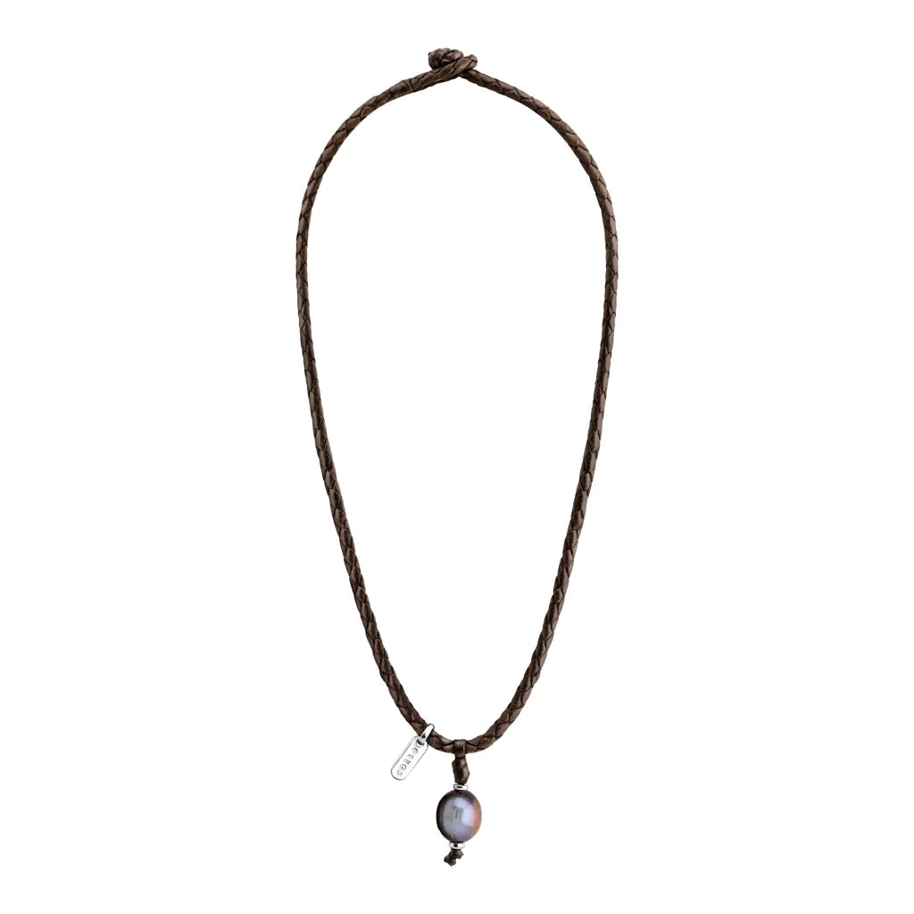 Collar choker en trenza redonda de 4 hilos, doble, de piel natural de borrego, perla tahitiana 8-10mm, con detalles en baño de plata esterlina .925 - Joyería y bisutería fina