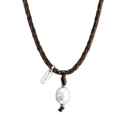 Collar choker de piel natural de borrego en trenza redonda de 4 hilos, con perla japonesa 8-10mm con detalles en plata .925 cierre de nudo y ojal - Joyería y bisutería fina