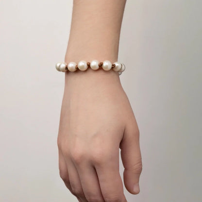 Pulsera de piel de canguro, con perlas blancas japonesas 8-10, con broche de botón en baño de rodio - Joyería y bisutería fina
