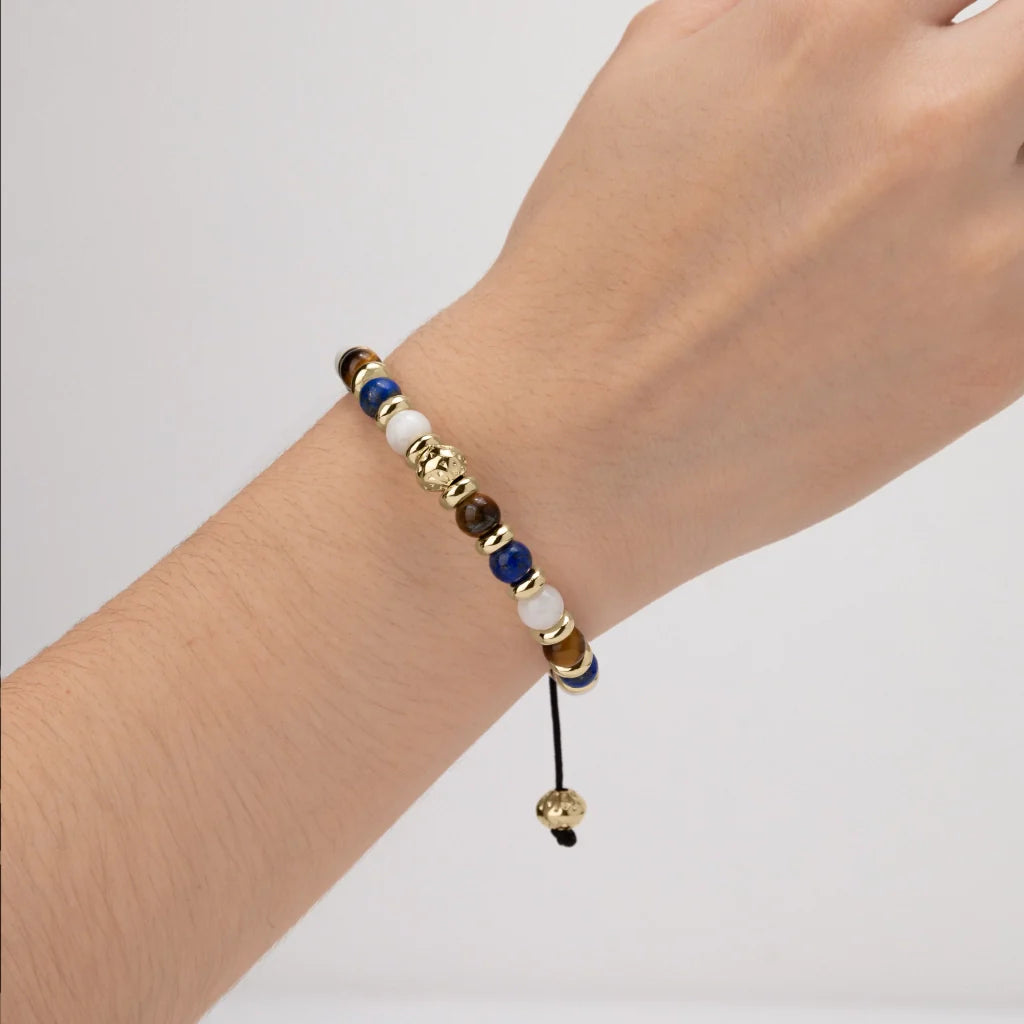 Pulsera ajustable con hilo de seda café, piedra ojo de tigre, luna, dumortierita de 6mm, con detalles en baño de oro de 22K - Joyería y bisutería fina