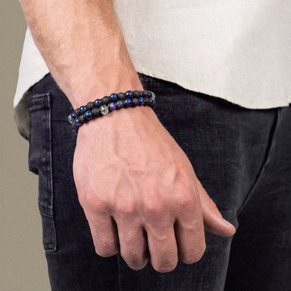 Pulsera con piedras 6mm y piedra volcánica, placa y mantras en baño de rodio - Joyería y bisutería fina