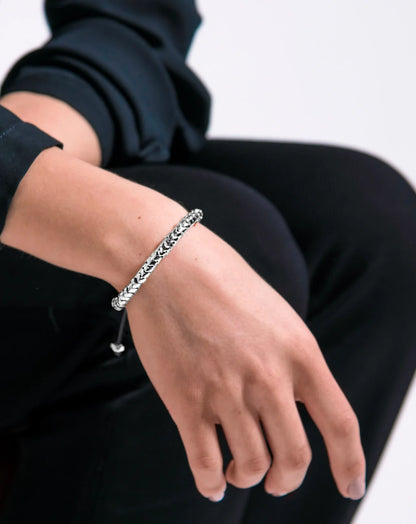 Pulsera ajustable con hilo de seda, diseño escamas articuladas y broche bañado en rodio - Joyería y bisutería fina