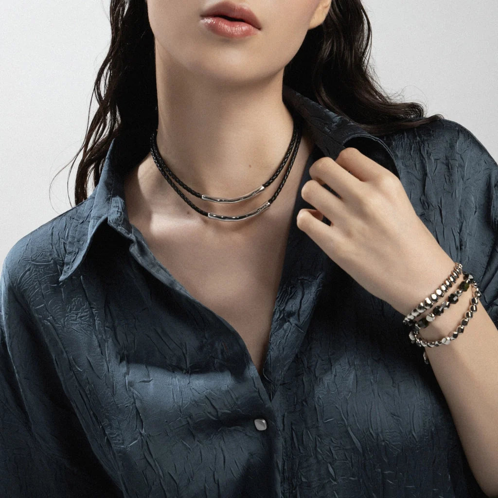Pulsera con broche ajustable, mini lunas en baño de rodio - Joyería y bisutería fina