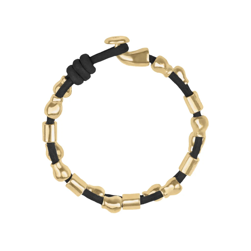 Pulsera de piel natural española, con detalles, broche y perlas en baño de oro 22K - Joyería y bisutería fina