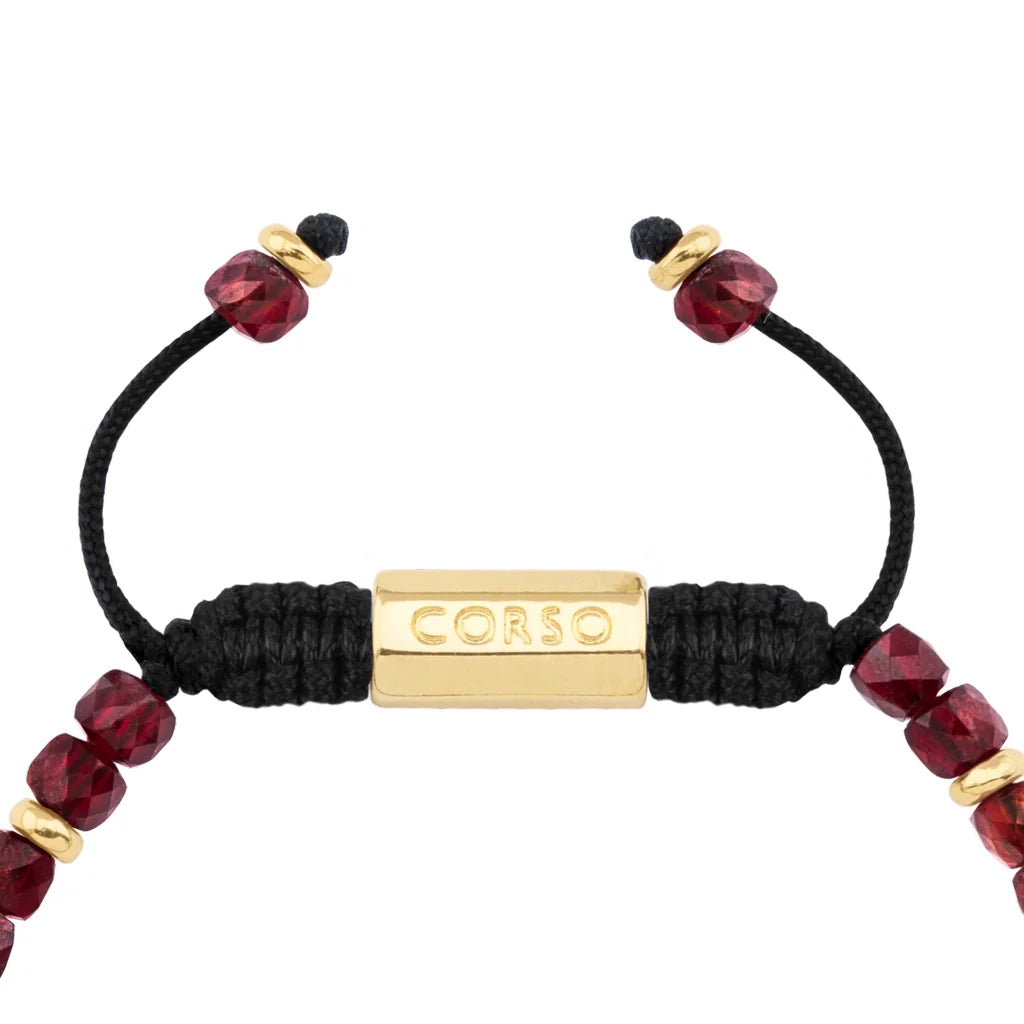 Pulsera con piedras en cubo facetado 4mm, con placa con insignia Corso y mini donas de baño de oro de 22K - Joyería y bisutería fina