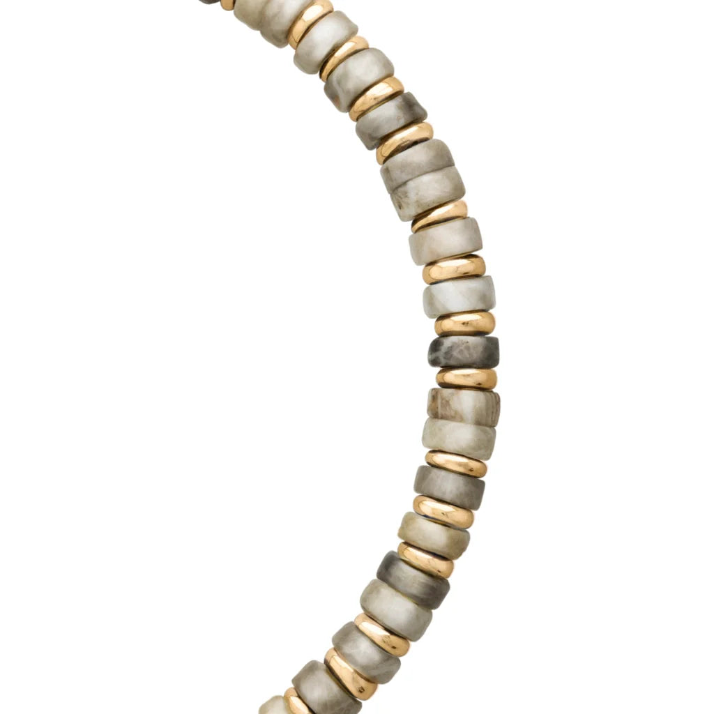 Pulsera con rondeles de piedra de 4mm con mini donas en baño de oro 22K - Joyería y bisutería fina
