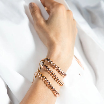 Pulsera con broche ajustable, mini lunas en baño de oro rosa 22K - Joyería y bisutería fina
